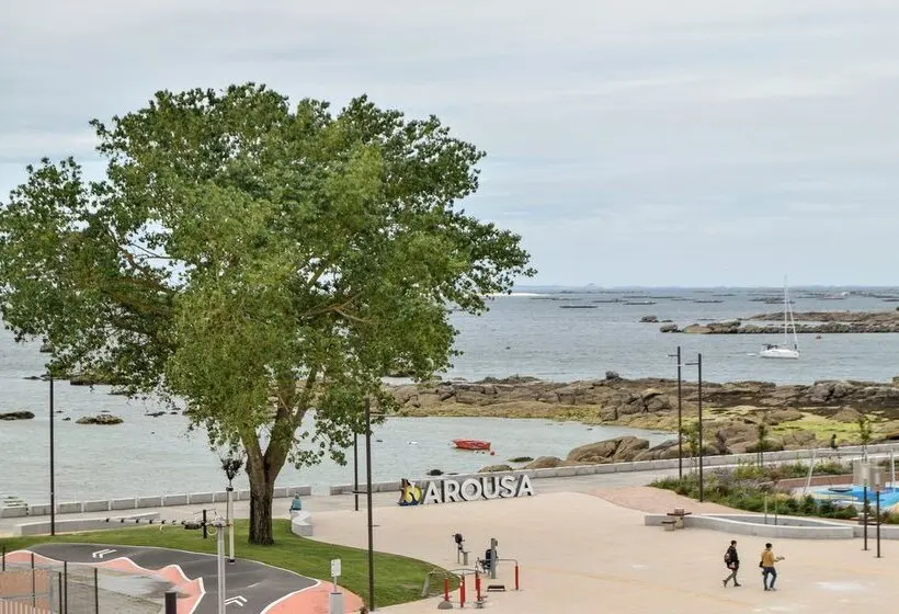 簡易ホテル Complejo Tamanaco Illa de Arousa 3000