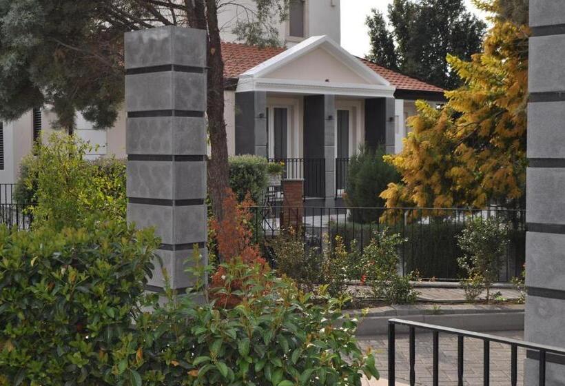 فندق فئة نجمة واحدة Agrihotel Croce Vallone