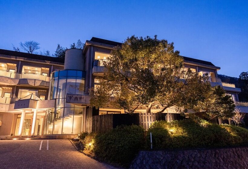 Отель Auberge Fontaine Bleau Atami