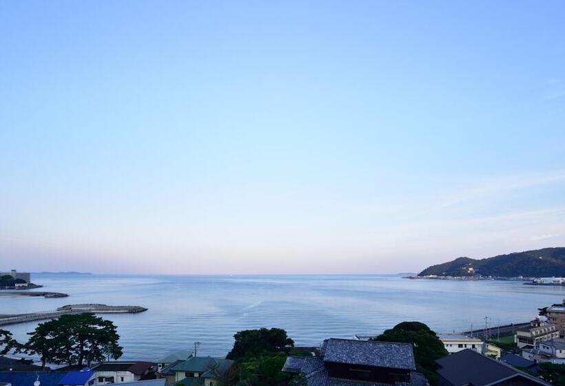 Отель Auberge Fontaine Bleau Atami