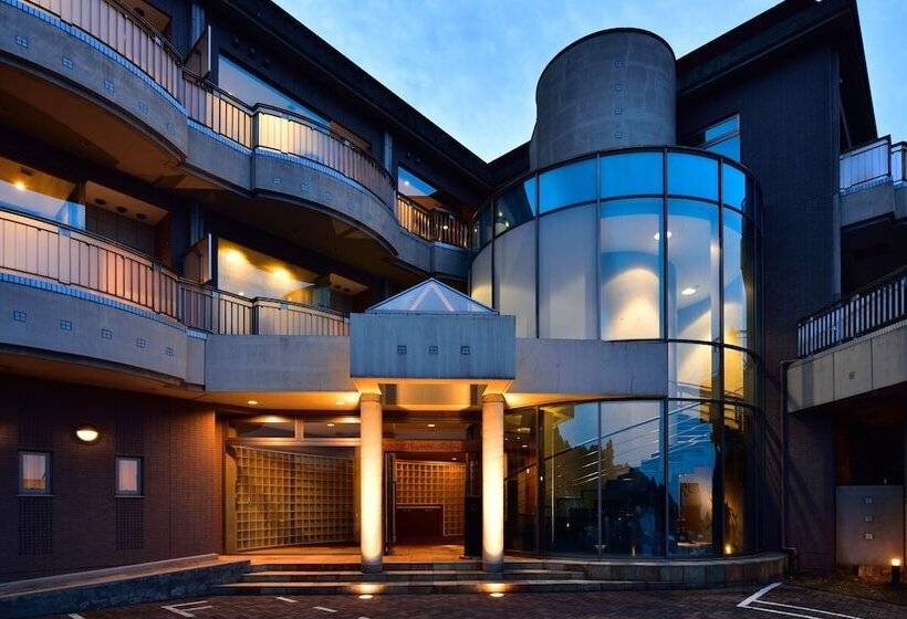 Отель Auberge Fontaine Bleau Atami