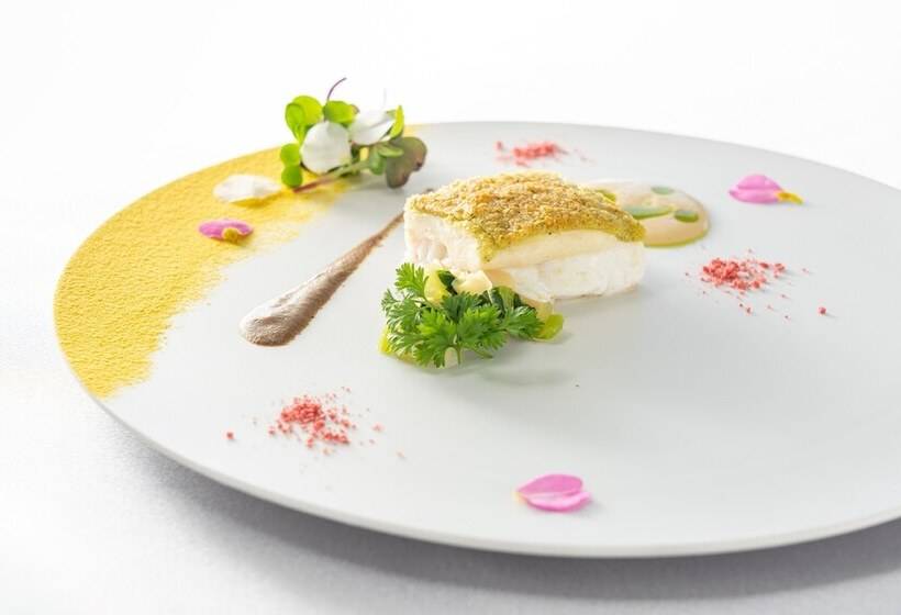 Отель Auberge Fontaine Bleau Atami