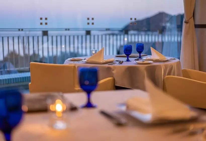 هتل Auberge Fontaine Bleau Atami