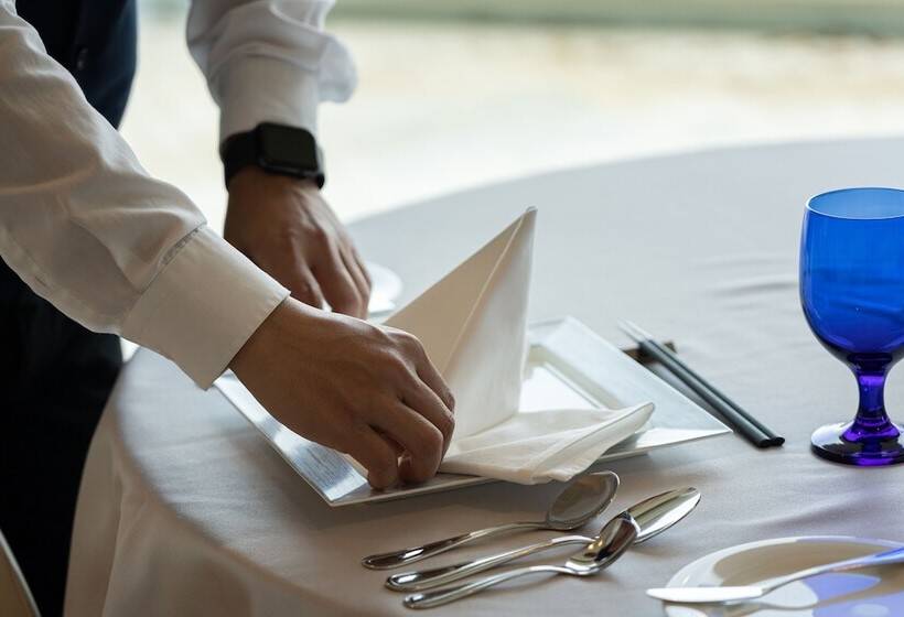 Отель Auberge Fontaine Bleau Atami