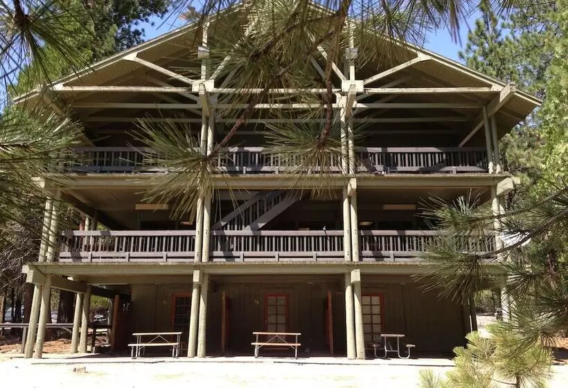ホテル Cedar Grove Lodge