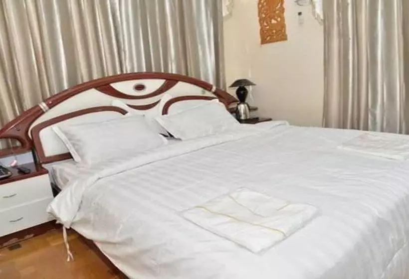 هتل Mandalay Kandawgyi Inn