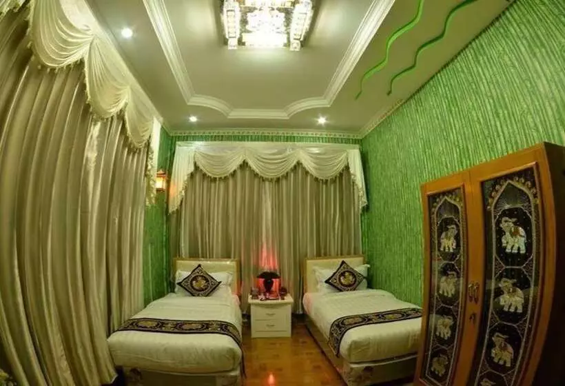 هتل Mandalay Kandawgyi Inn