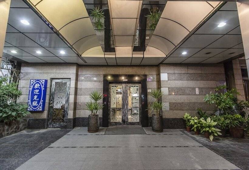 The Cloud Hotel Zhongli Branch