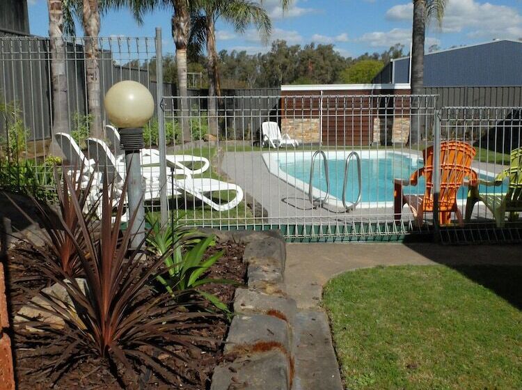 モーテル Barooga River Gums Motor Inn