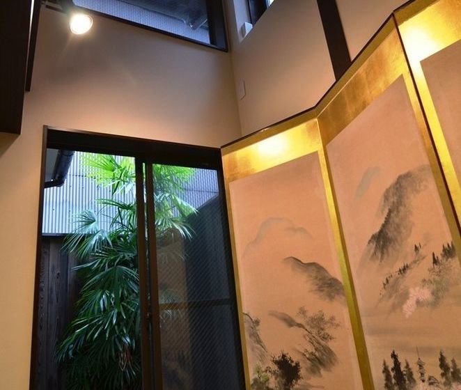 פנסיון Renyoan