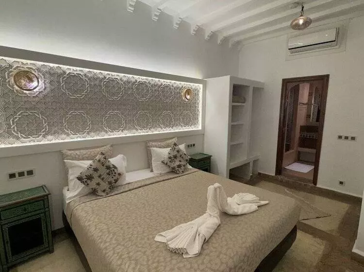 Riad Andalla