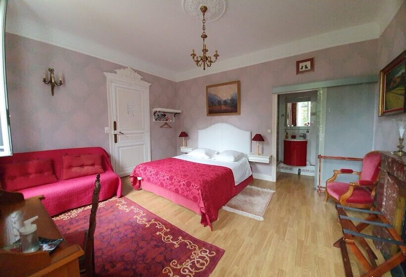 Bed and Breakfast Manoir De Tireveste