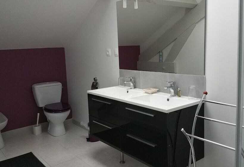 Bed and Breakfast Manoir De Tireveste