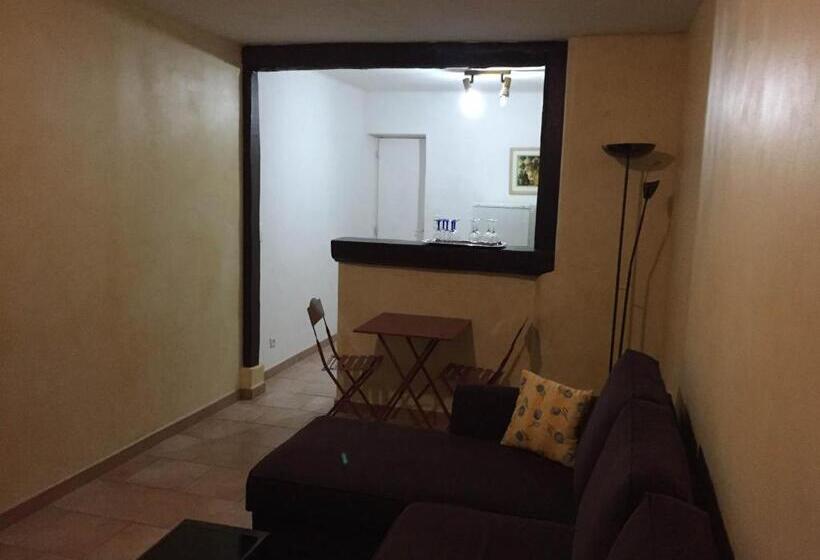 Отель Auberge Les Olivades