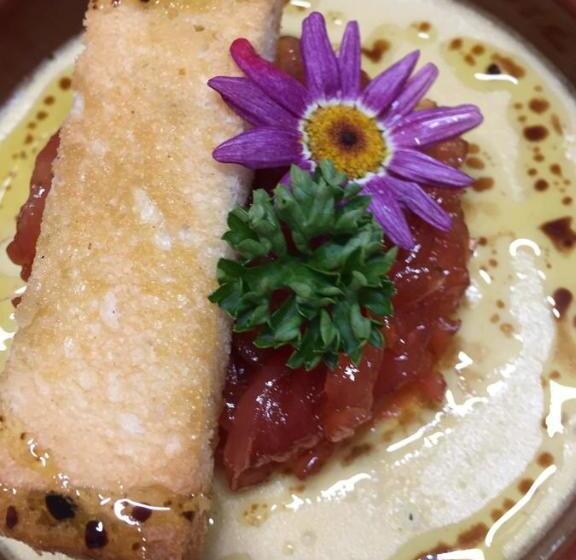 Отель Auberge Les Olivades