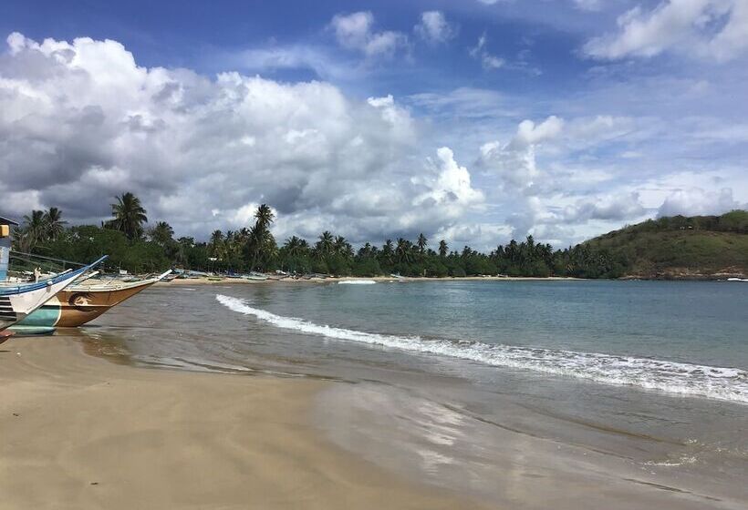 בית מלון כפרי Beach Villa Lanka