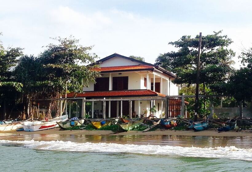 בית מלון כפרי Beach Villa Lanka