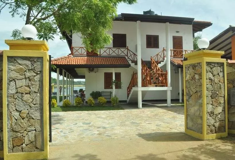 ホテル Beach Villa Lanka