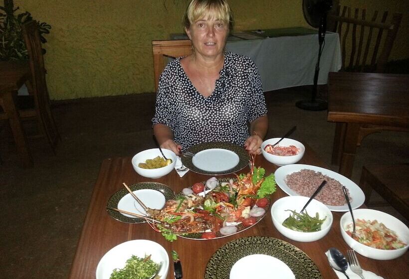 בית מלון כפרי Beach Villa Lanka