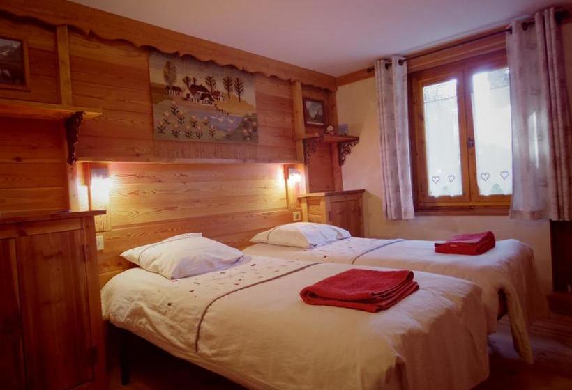 בית מלון כפרי Chalet Des Touristes