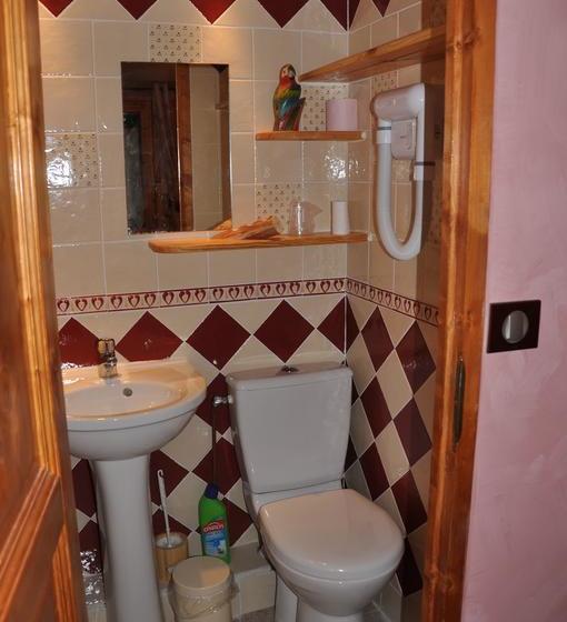 בית מלון כפרי Chalet Des Touristes