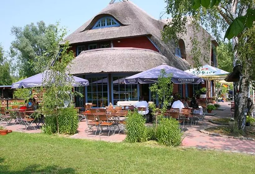 Hotelli Fischerhaus Plau Am See