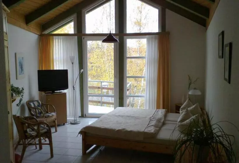Hotelli Fischerhaus Plau Am See