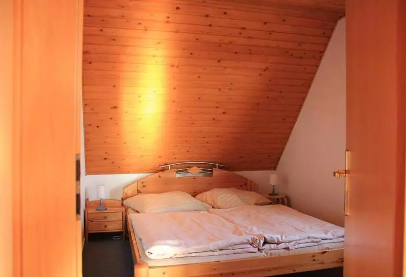 Hotelli Fischerhaus Plau Am See