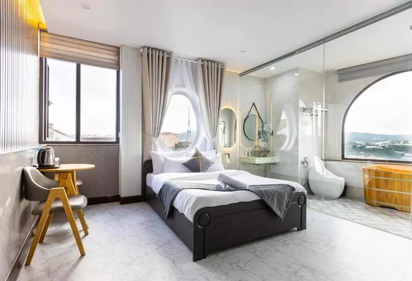 هتل Ht House