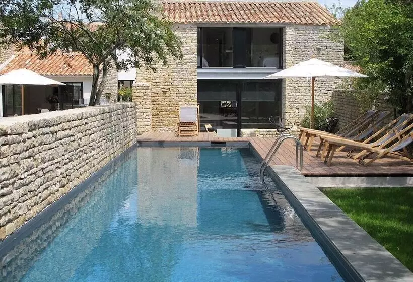 هتل Hôtel Le Sénéchal