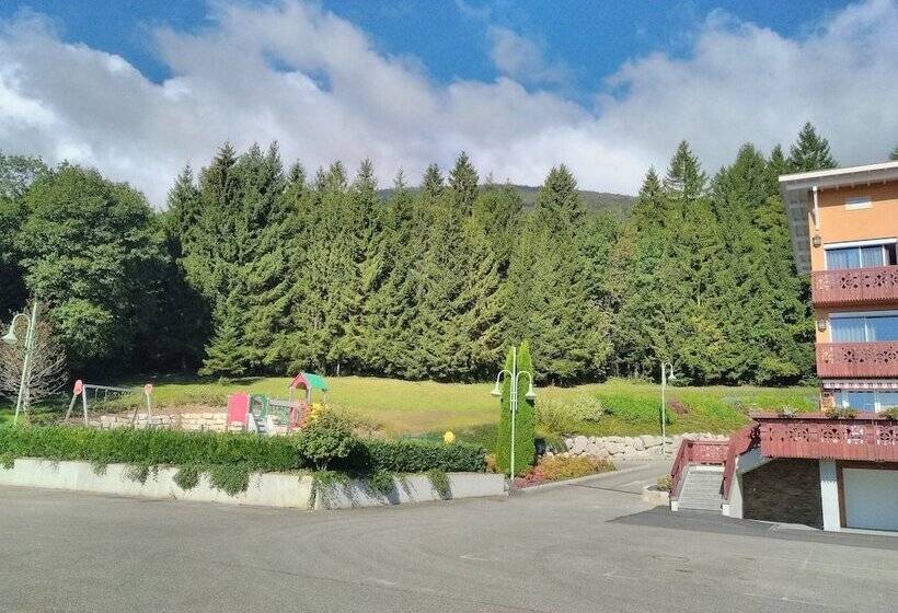 בית מלון כפרי Hôtel Restaurant Bois Joly