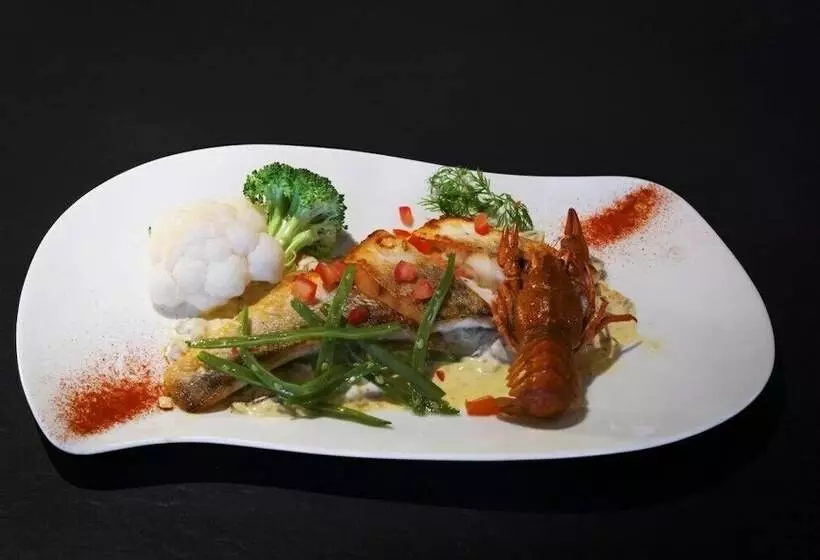 ホテル Hôtel Restaurant Bois Joly