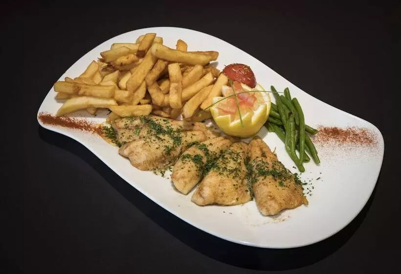 ホテル Hôtel Restaurant Bois Joly
