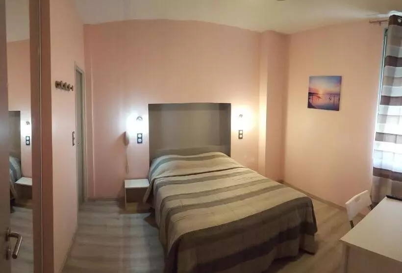 ホテル Hôtel Restaurant Et Pension Soirée étape Bel Air