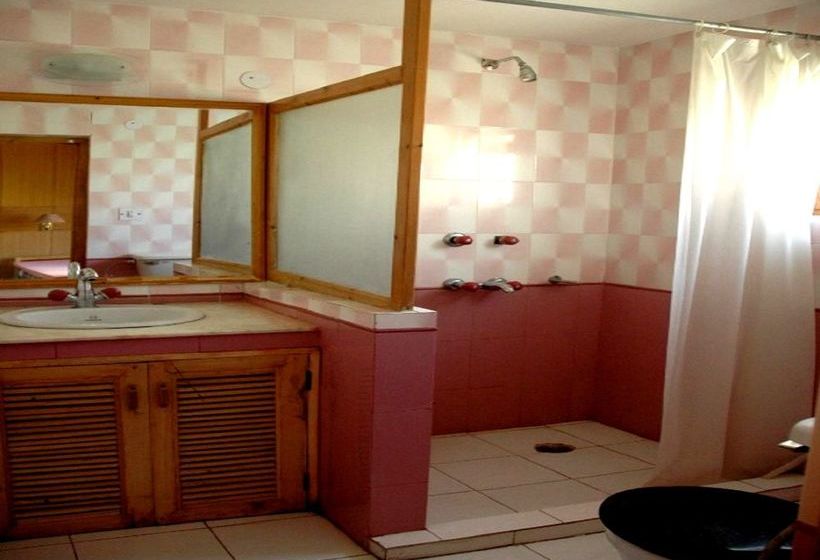 בית מלון כפרי The Mogol