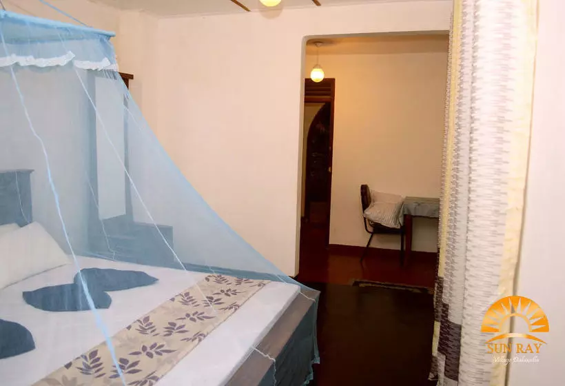 هتل Sun Ray Village Dalawella