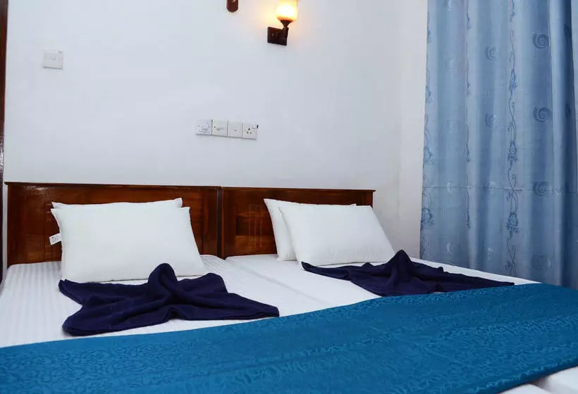 هتل Sun Ray Village Dalawella