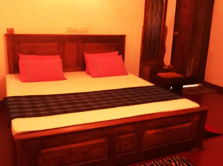 هتل Sun Ray Village Dalawella
