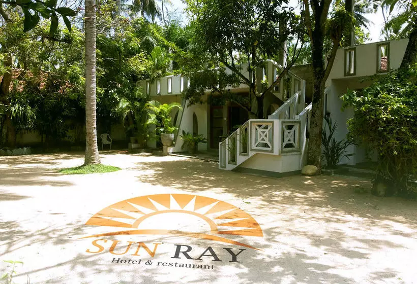هتل Sun Ray Village Dalawella
