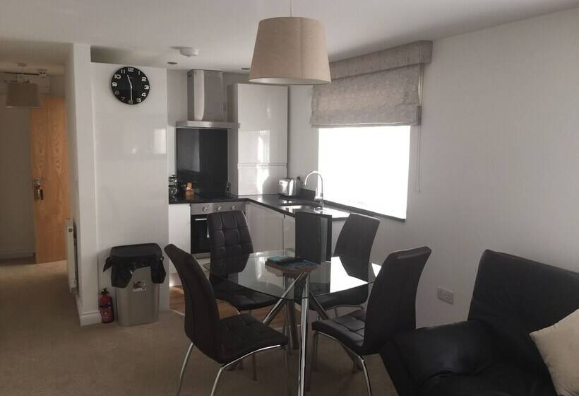 1 Bed Drake S Den By Pureserviced