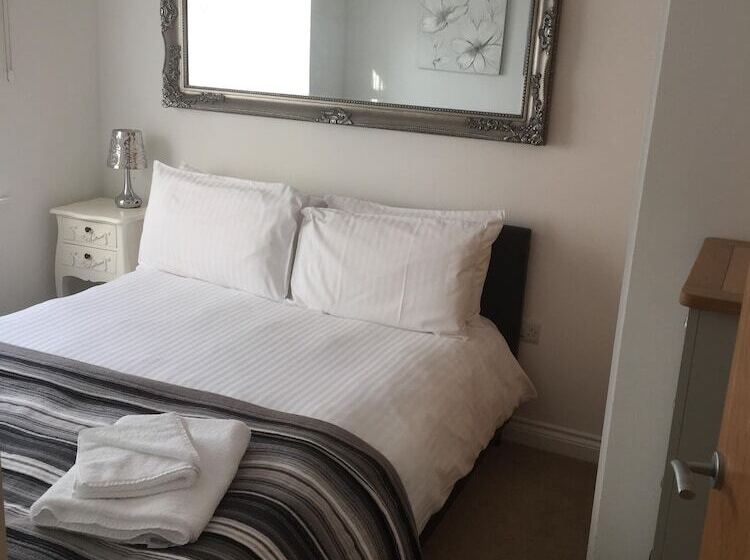 1 Bed Drake S Den By Pureserviced