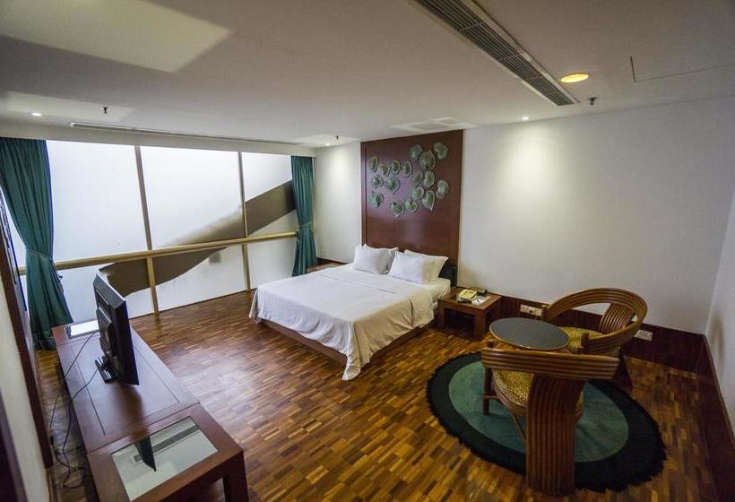 فندق Jynest Midori Green @ Austin Heights Homestay