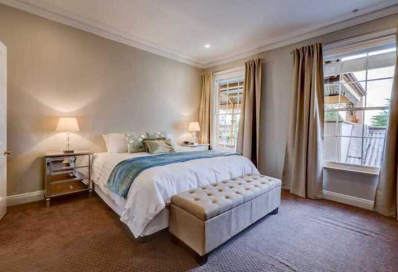 Bathurst Royal Apartments