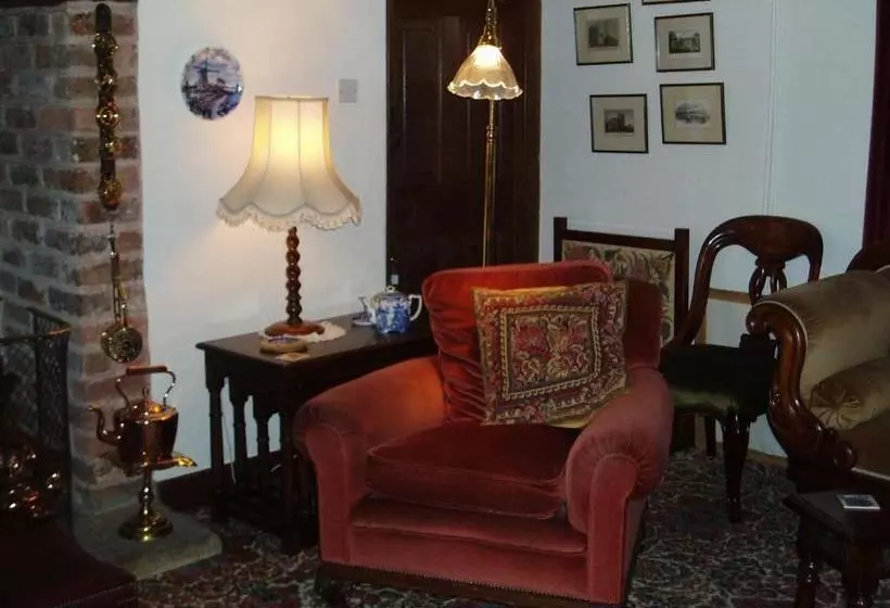 Bach Y Graig Farmhouse B&b