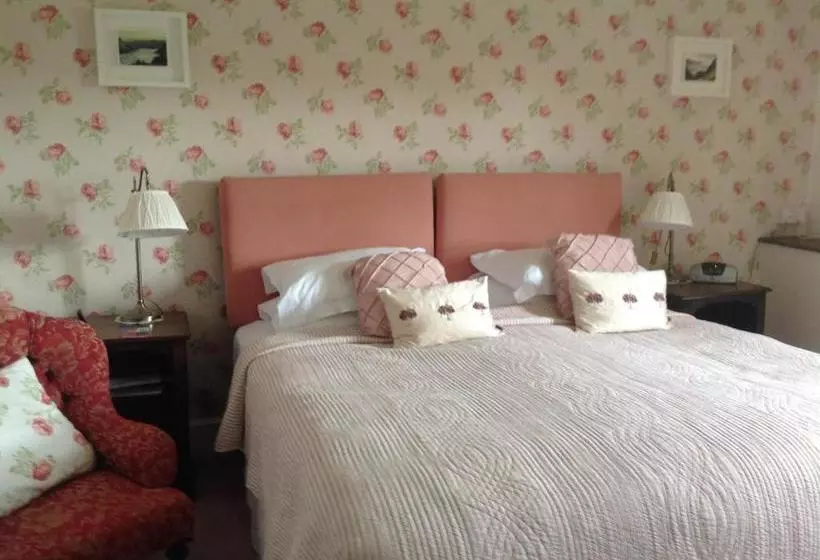 Bach Y Graig Farmhouse B&b