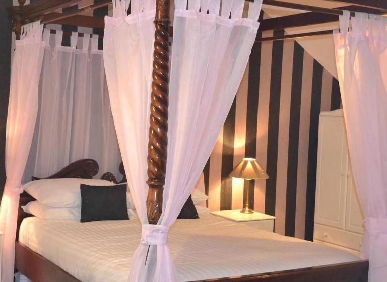 مبيت وإفطار The Holmlea