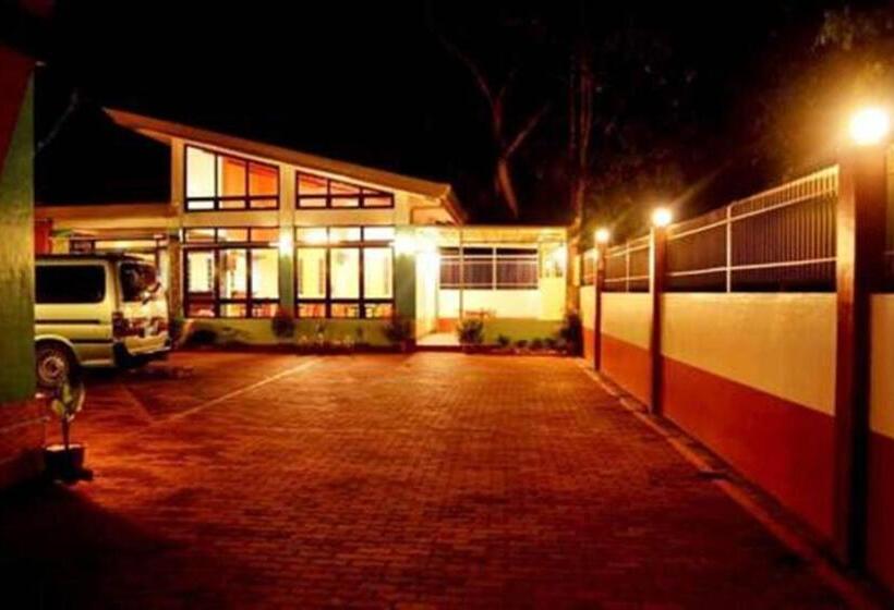 צימר Julieta S Pension House