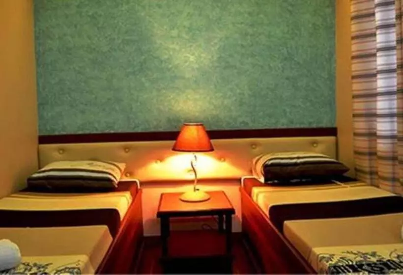 Aamiaismajoitus (B&B) Julieta S Pension House