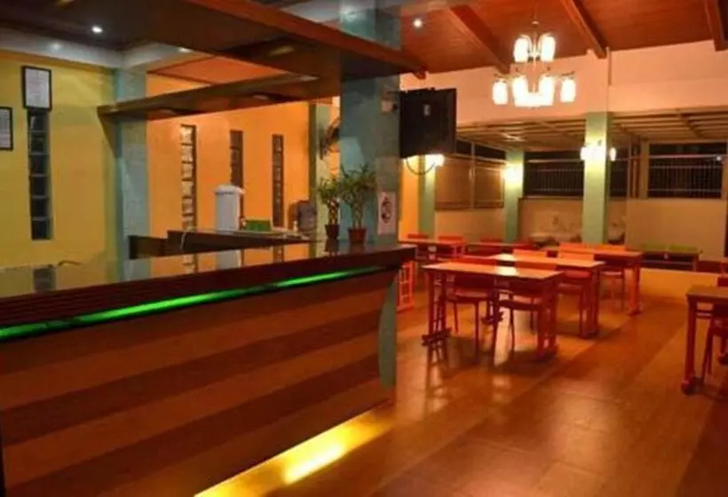 Aamiaismajoitus (B&B) Julieta S Pension House
