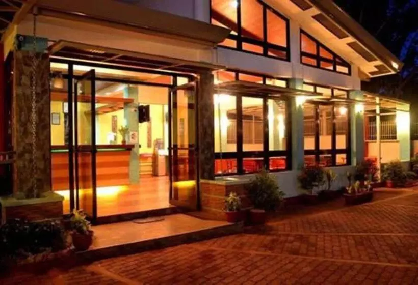 Aamiaismajoitus (B&B) Julieta S Pension House
